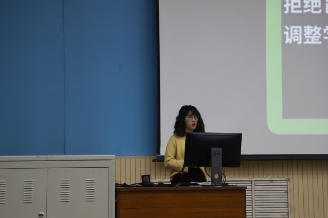 青春领航学生标兵团成员 学院陈梦雯
